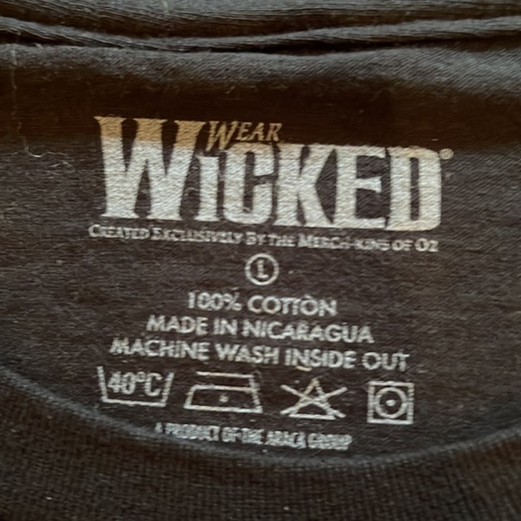 Official Washington DC Wicked Broadway Musical T-shirt - Picture 3 of 4